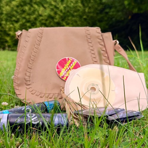 Zapasowy zestaw stomika co mieć zawsze z sobą, a co w samochodzie?