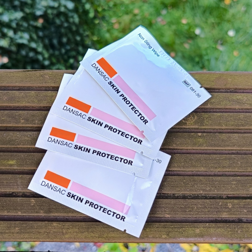 Wybieraj i testuj-2. Dansac Skin Protection chusteczki z barierą ochronną