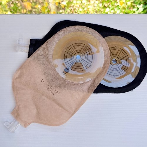 Worki urostomijne Oxmed  płaska płytka. Dwa kolory jedna jakość